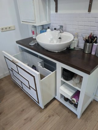 Mueble técnico peluquería blanco y marrón