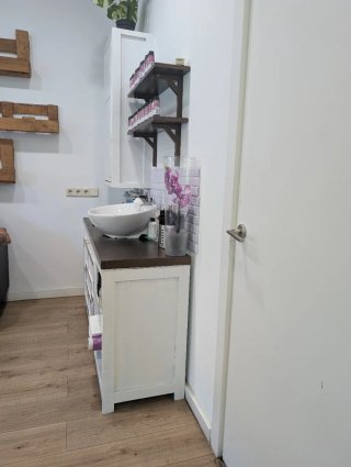 Mueble técnico peluquería blanco y marrón