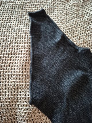 Top mujer gris oscuro