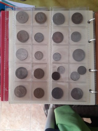Álbum de monedas,solo venta en persona gabriel