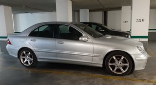 Mercedes-Benz Clase C 2006