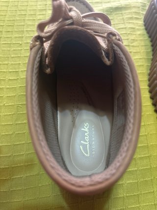 Botas Clarks Torhill Hi Beige