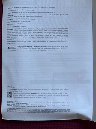 Se vende el libro de texto de Física y Química