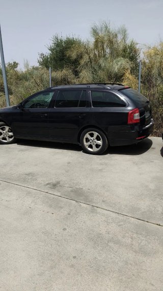 Skoda Octavia 2011 1.6 2011.  300milkm