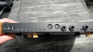 Synthstrom Deluge impoluto