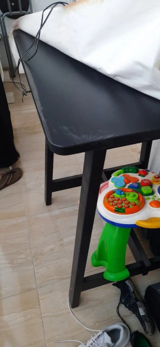 Mesa alta de madera