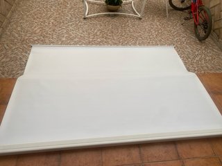 Pantalla de proyector enrollable