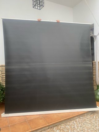 Pantalla de proyector enrollable