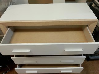 Cómoda 4 cajones madera y blanco