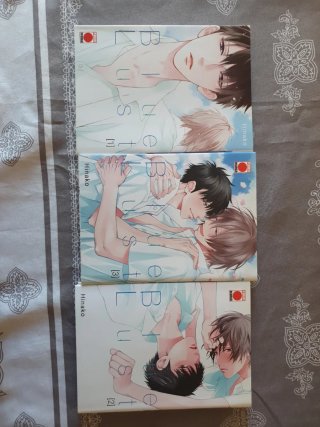 Mangas uno, dos y tres de Blue Lust en español.
