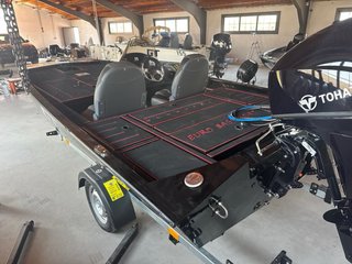 Bass boat GT 155 Negro + Motor Tohatsu 40 CV NUEVO