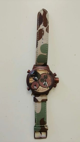 Reloj WELDER Marrón y Verde Camuflaje