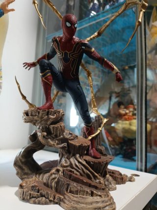 Figura Spiderman Iron Spider