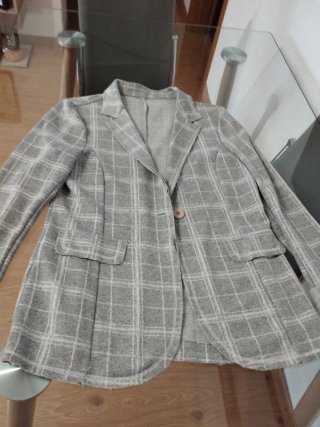 Americana cuadros gris y blanco
