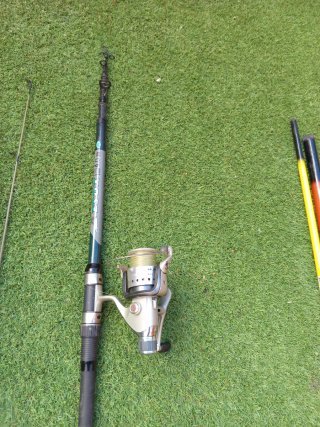 Lote 6 cañas de pescar 3 con carrete y 3 telescopi