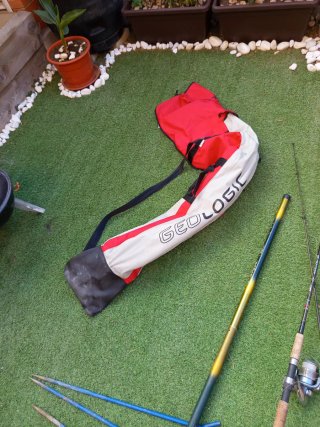 Lote 6 cañas de pescar 3 con carrete y 3 telescopi