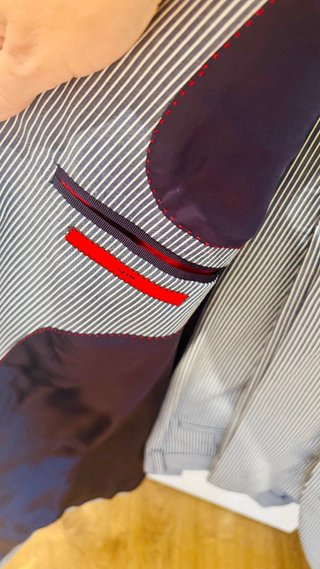 Traje de raya diplomática CH