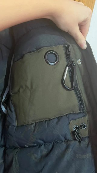 Parka mujer Bershka verde militar