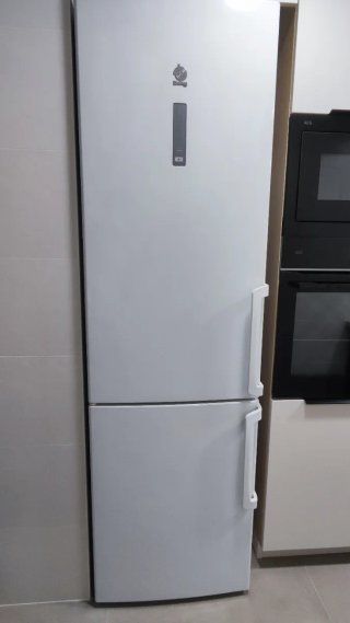 Nevera NoFrost Balay 3KF6804W Blanca