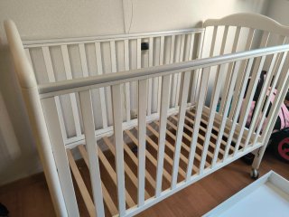 Cuna bebé + mueble cambiador bañera