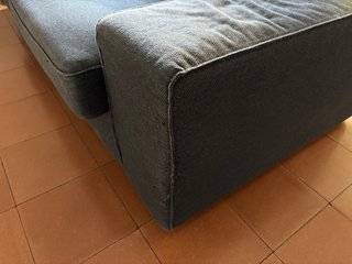 Sofá 2 plazas modelo KIVIK azul de Ikea