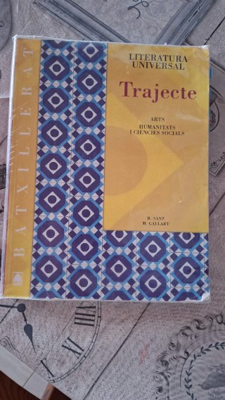 Llibre literatura universal 1rbatxillerat Trajecte