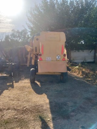 Cosechadora New Holland 8040