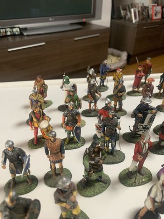 Figuras de plomo medievales
