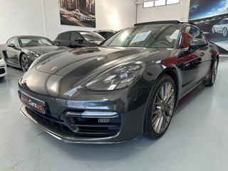 Porsche Panamera 2022