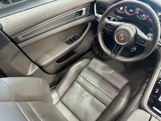 Porsche Panamera 2022