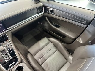 Porsche Panamera 2022