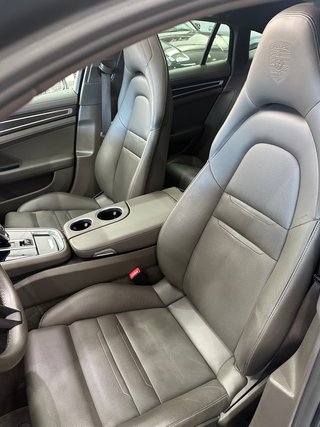 Porsche Panamera 2022