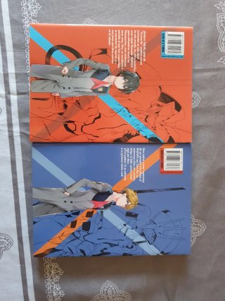 Mangas uno y dos de Darling in the Franxx.