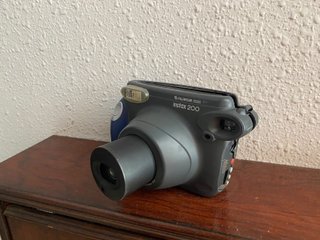 Cámara Fujifilm Instax 200 Wide Instantánea