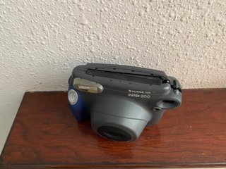 Cámara Fujifilm Instax 200 Wide Instantánea