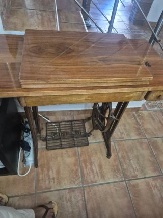 Máquina de Coser Singer Antigua