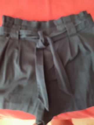 Shorts negros Zara con cinturón