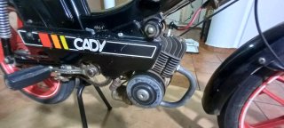 Mobylette Cady E-14 con documentación.