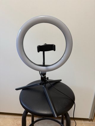 Trípode con Aro de Luz y Soporte Móvil