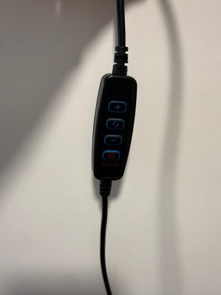 Trípode con Aro de Luz y Soporte Móvil