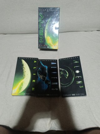 Película VHS Alien Saga Widescreen