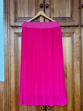 Falda plisada rosa