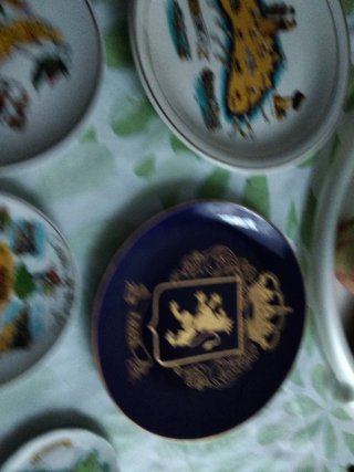 Lote de platos decorativos