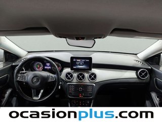 Mercedes-Benz CLA Shooting Brake CLA 200 d AMG Line 100 kW (136 CV)