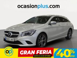 Mercedes-Benz CLA Shooting Brake CLA 200 d AMG Line 100 kW (136 CV)