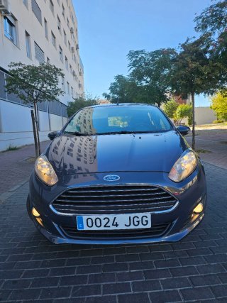 Ford Fiesta 2015 distintivo C.  220000km
