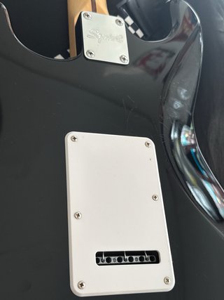 Guitarra Eléctrica Fender Squier 20G