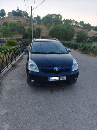 TOYOTA COROLLA VERSO 2.2 D-4D 136CV
