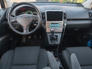 TOYOTA COROLLA VERSO 2.2 D-4D 136CV