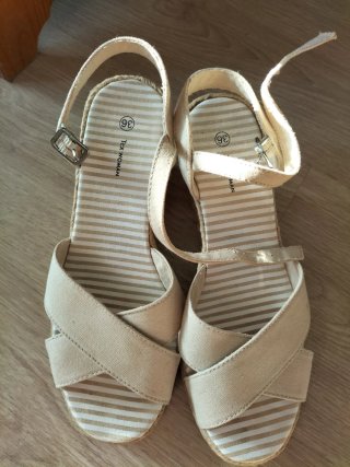 Sandalias Beige Talla 36
